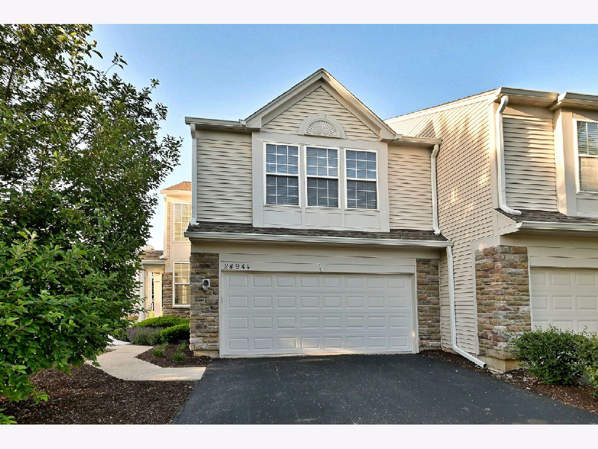 Townhomes & Condos For Sale Townes Of Auburn Lakes Plainfield Illinois, 24944 Franklin Lane