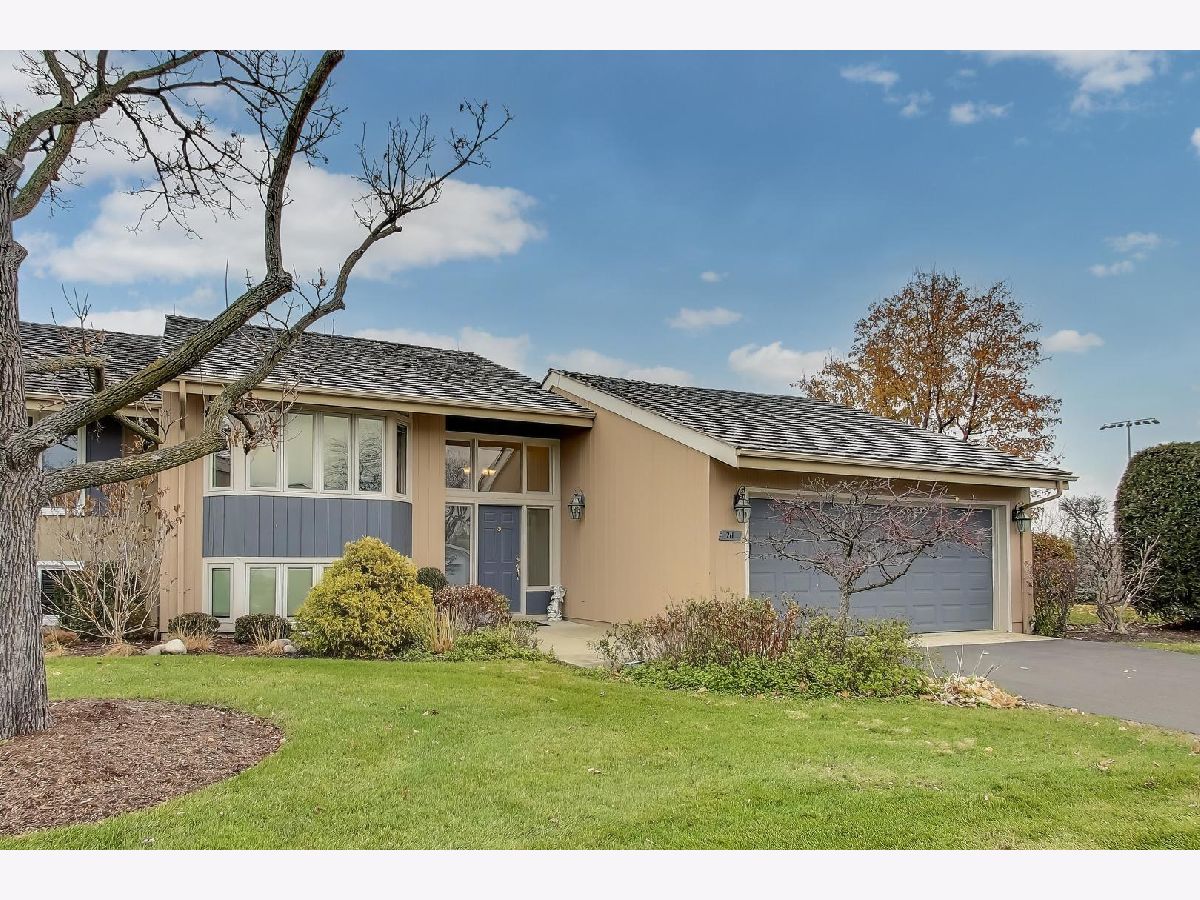 Townhomes For Sale Briarwood Lakes Oak Brook Illinois, 211 Briarwood