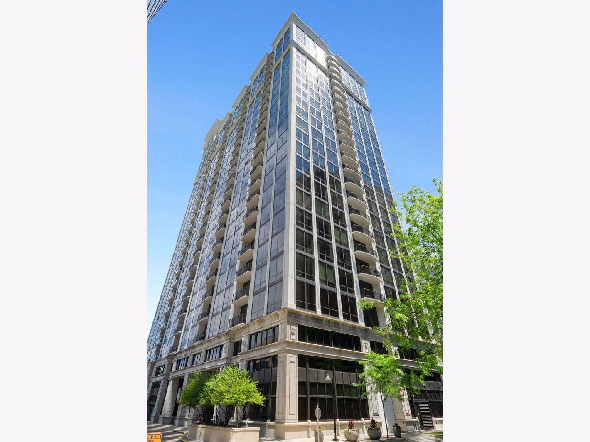 Condos & Townhomes Rented Museum Park Chicago Illinois, 233 13th