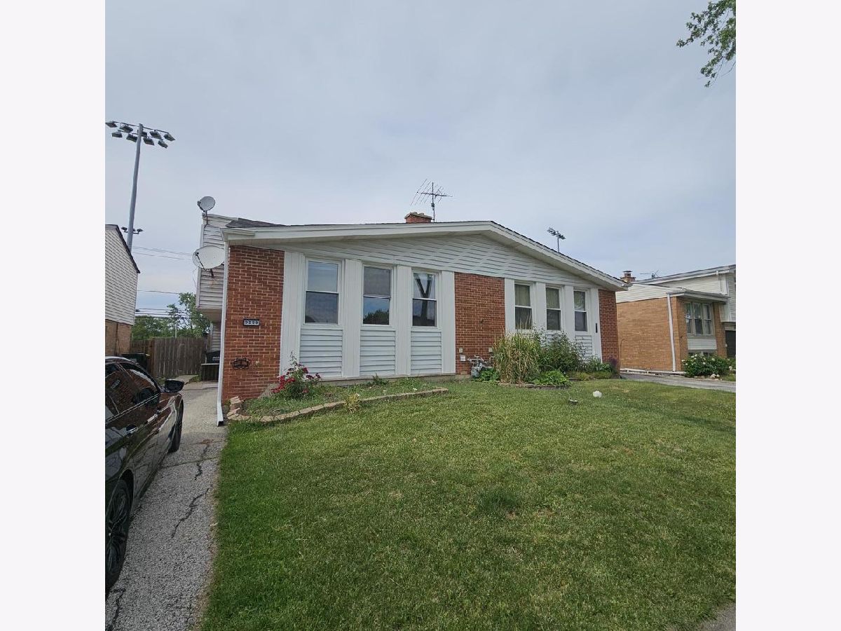 Townhomes & Condos & Homes For Rent Golf Mill Des Plaines Illinois, 9268 Barberry