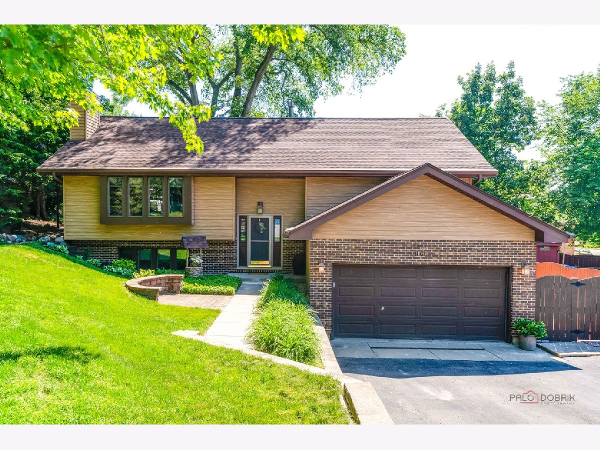  For Sale Wauconda Illinois, 1104 Monroe Street