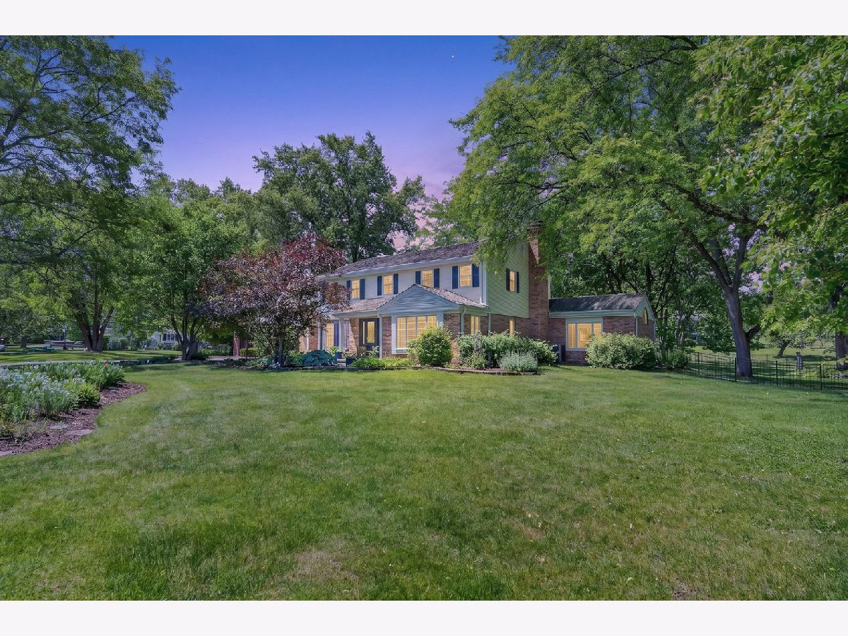  For Sale Lake Bluff Illinois, 38 Forest Hills Road