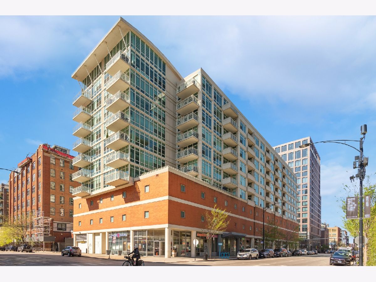  Rented Chicago Illinois, 909 Washington