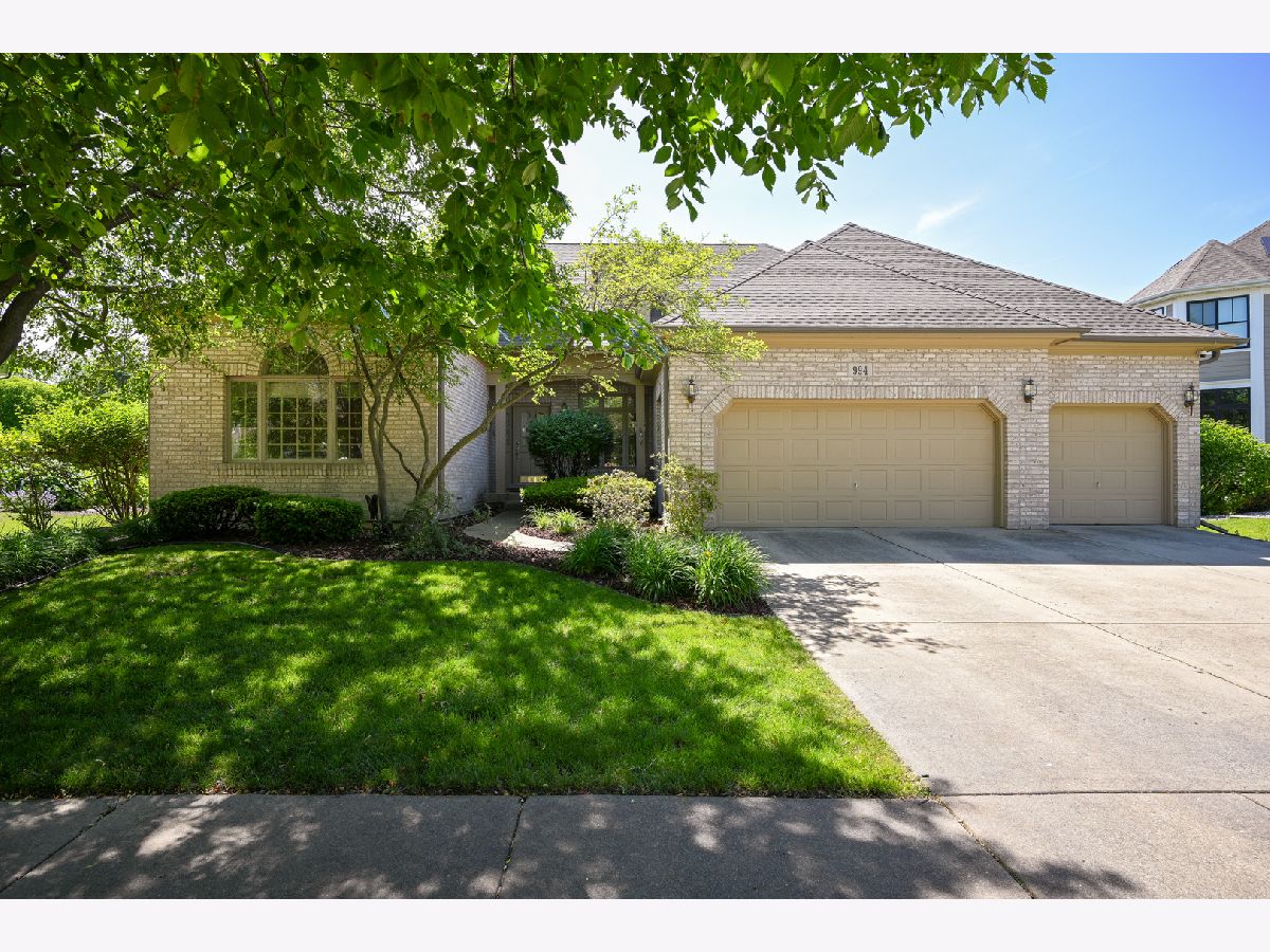 Homes & Townhomes & Condos For Sale Stonebridge Aurora Illinois, 994 Chadwick Court