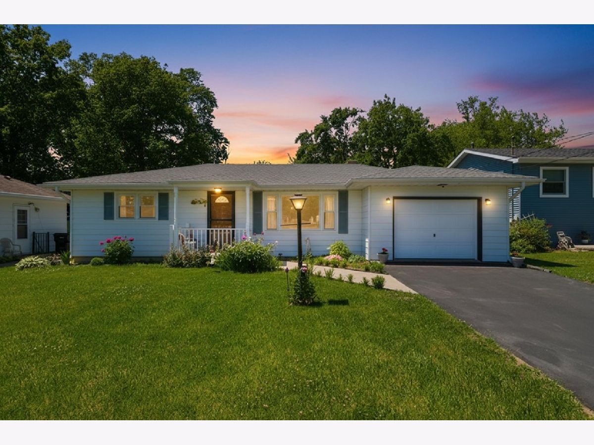  For Sale Round Lake Illinois, 34456 Lake Shore Drive