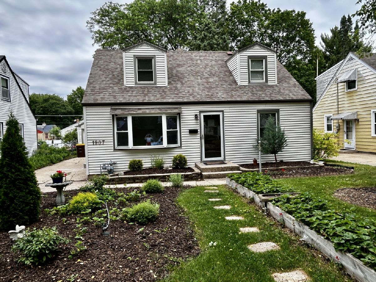  For Sale Rockford Illinois, 1907 Pearl Avenue