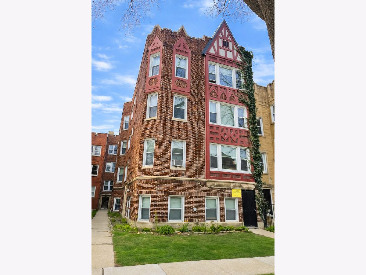  Rented Chicago Illinois, 2042 Farragut