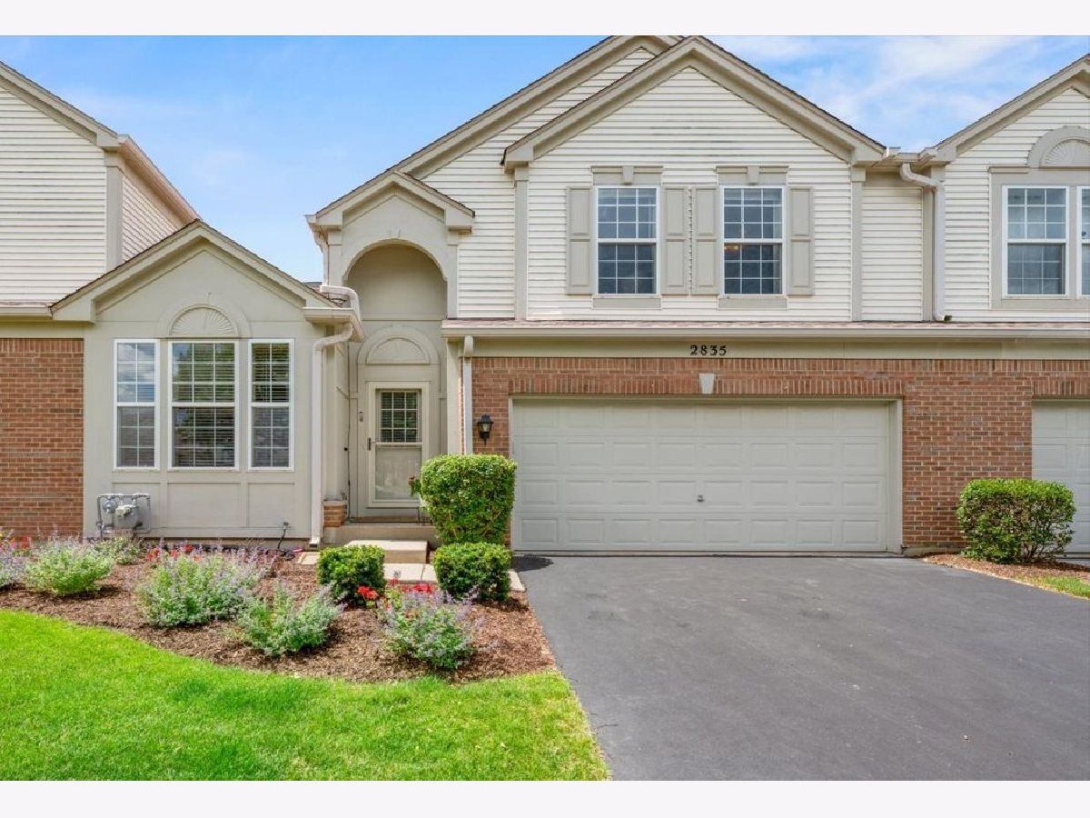  For Sale Algonquin Illinois, 2835 Waterfront Avenue