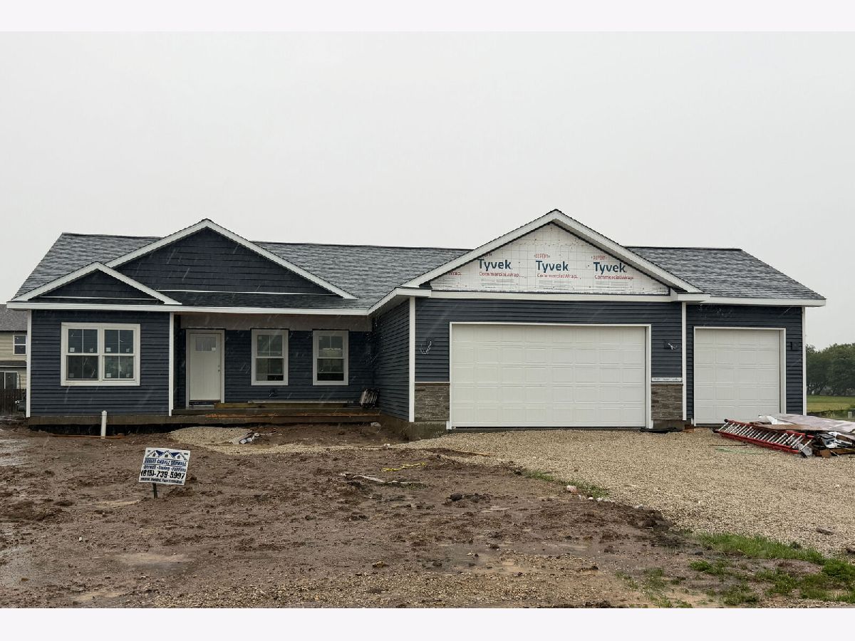  For Sale Rochelle Illinois, 525 Dimon Street