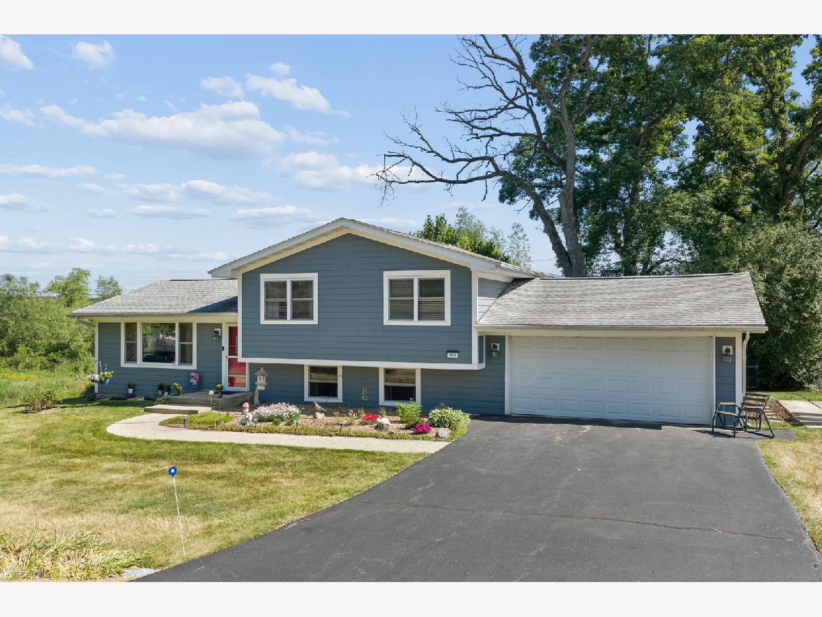  For Sale Twin Lakes Wisconsin, 1625 Swallow Road