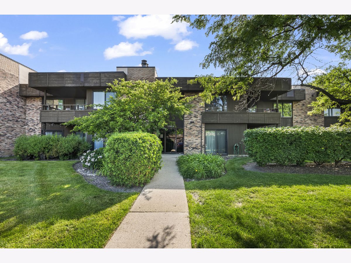  For Sale Palatine Illinois, 1365 Sterling Avenue