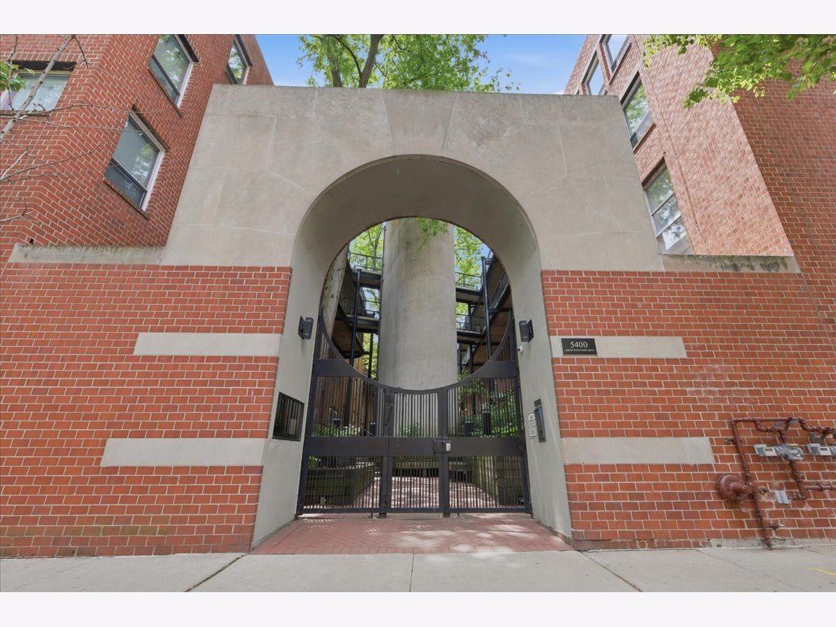  For Sale Chicago Illinois, 5400 Hyde Park Boulevard