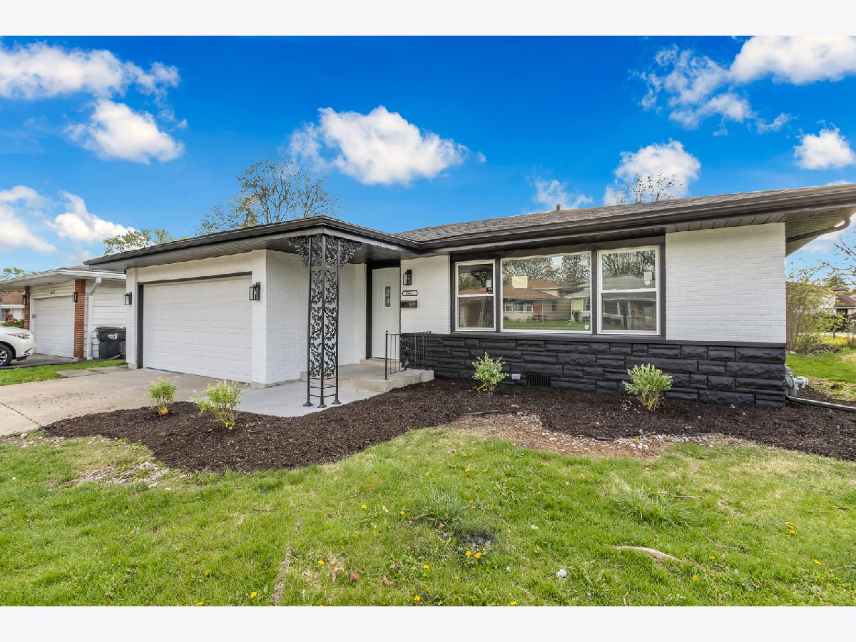  For Sale South Holland Illinois, 15622 Kenwood Avenue