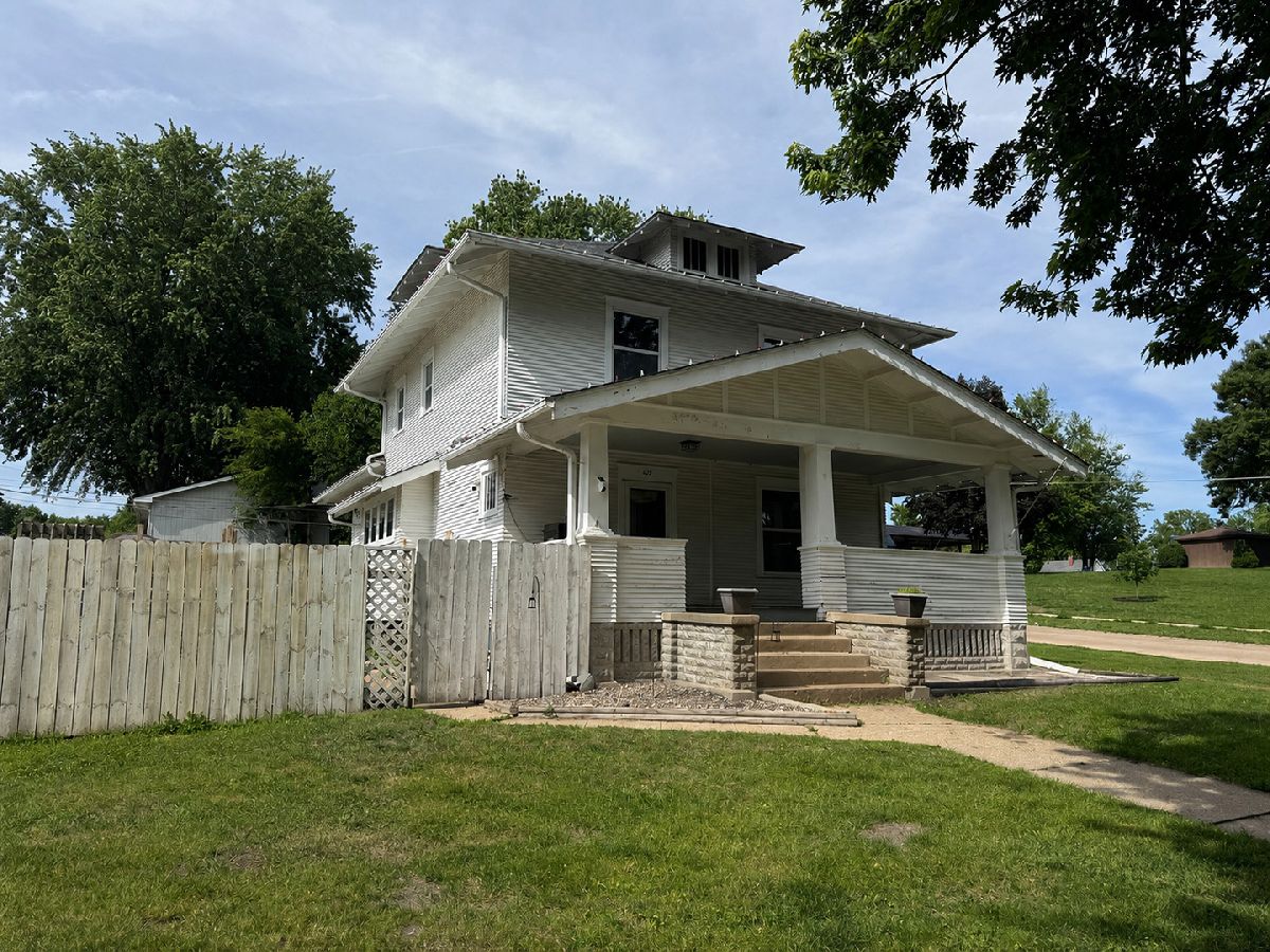  For Sale Fulton Illinois, 829 11th Avenue