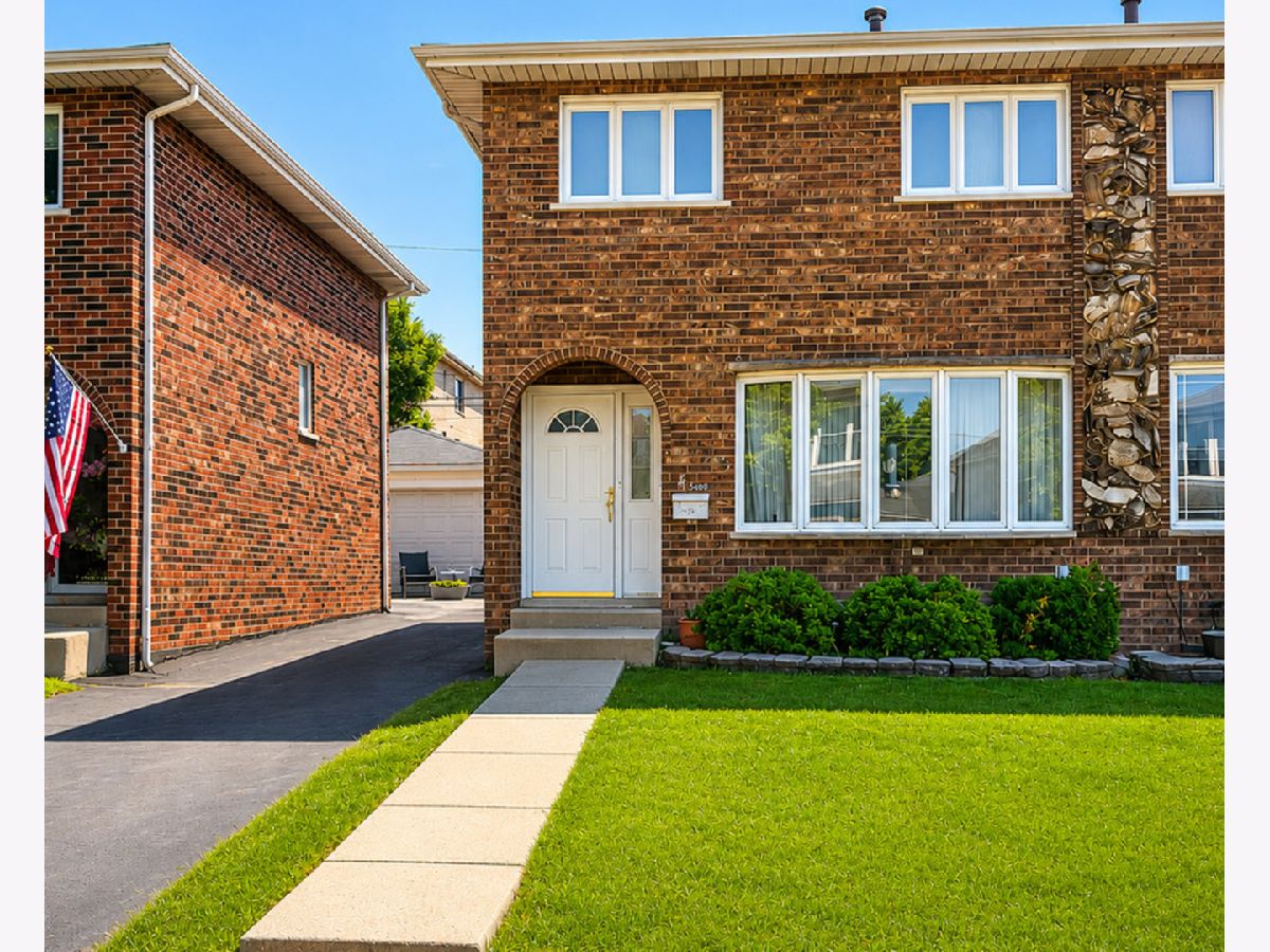  Rented Chicago Illinois, 3633 Pacific