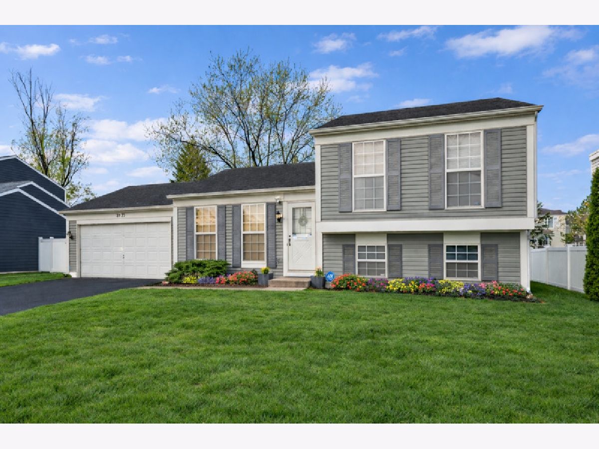  For Sale Elgin Illinois, 2075 Aronomink Circle