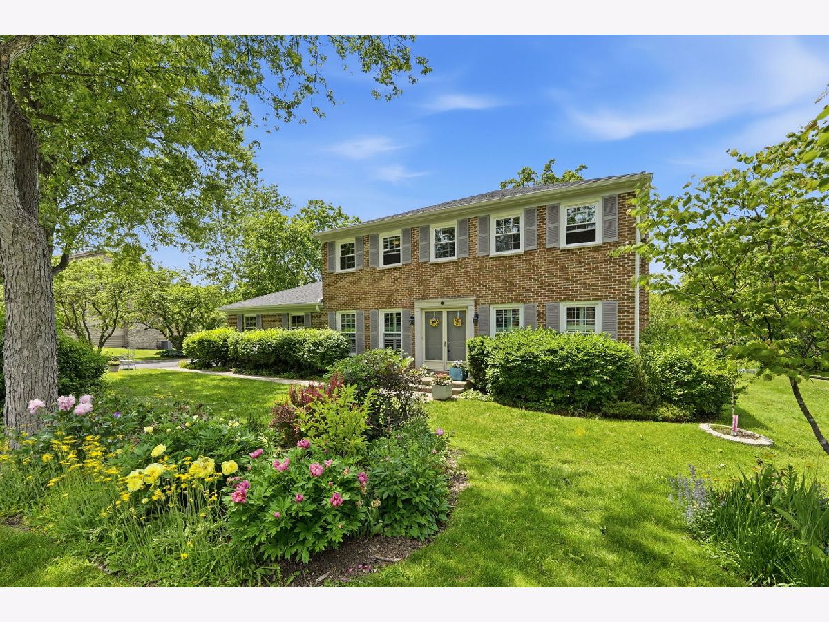  For Sale Lincolnshire Illinois, 5 Middlebury Lane