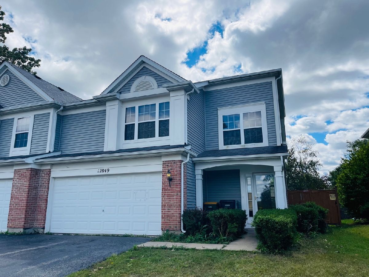 Townhomes & Condos & Homes For Rent Cambridge At Heatherstone Beach Park Illinois, 12849 Wakefield