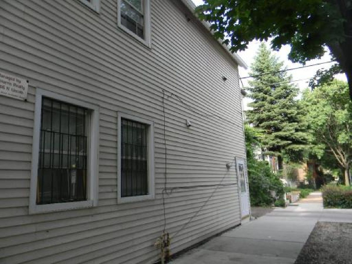  Rented Chicago Illinois, 2835 Racine