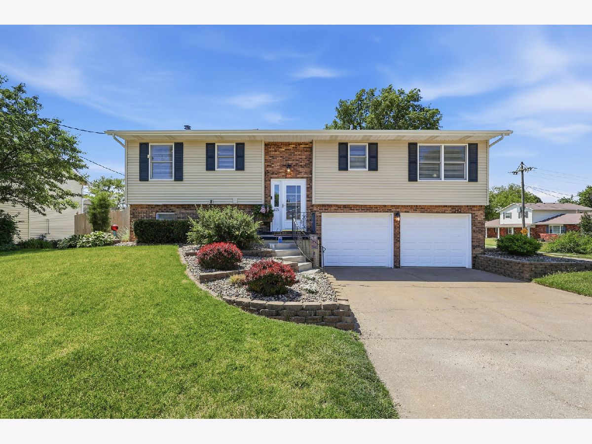  Sold Eldridge Iowa, 625 W Valley