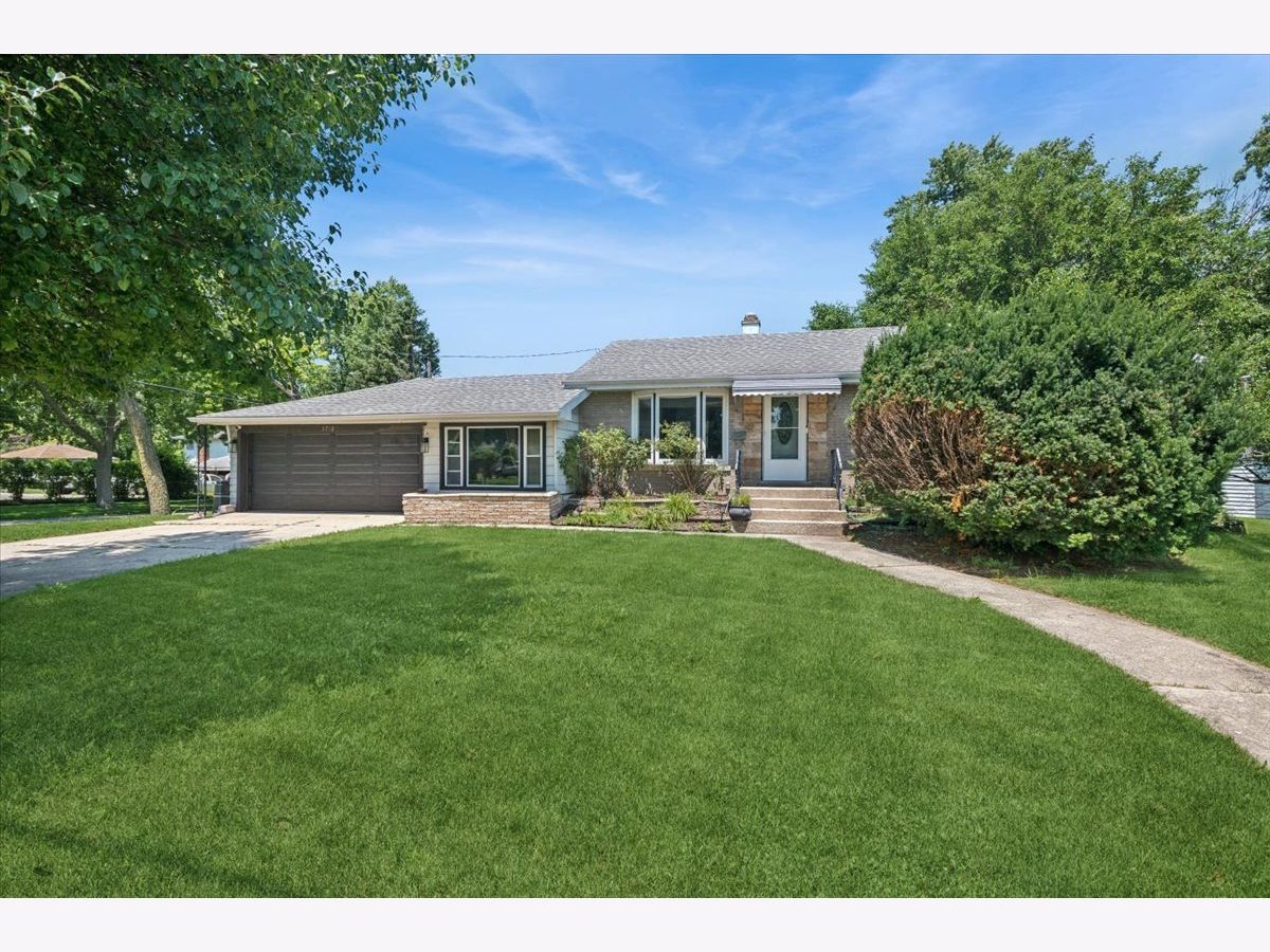  For Sale Berkeley Illinois, 5710 Hawthorne Avenue