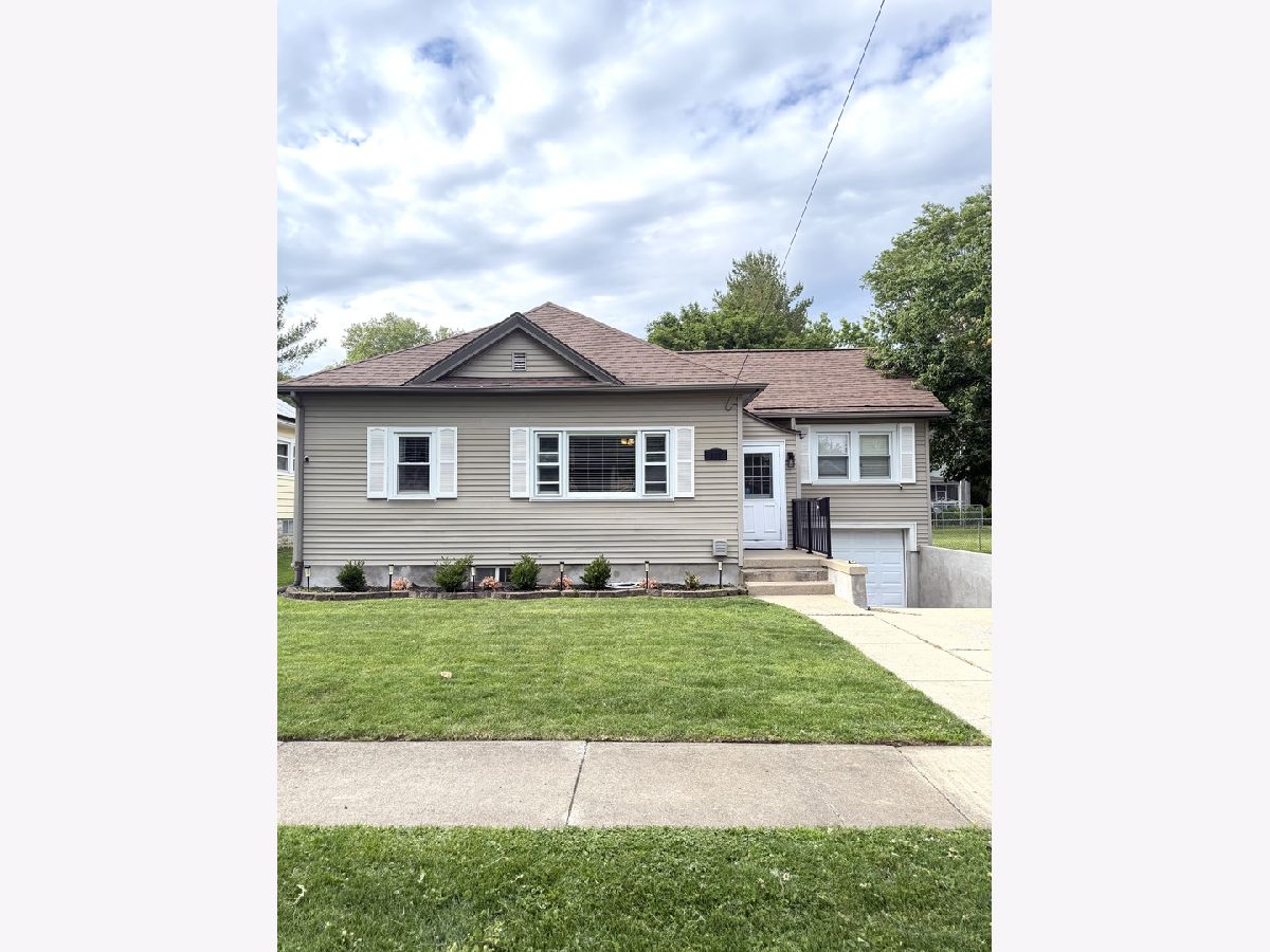  For Sale Pontiac Illinois, 613 Henry Street