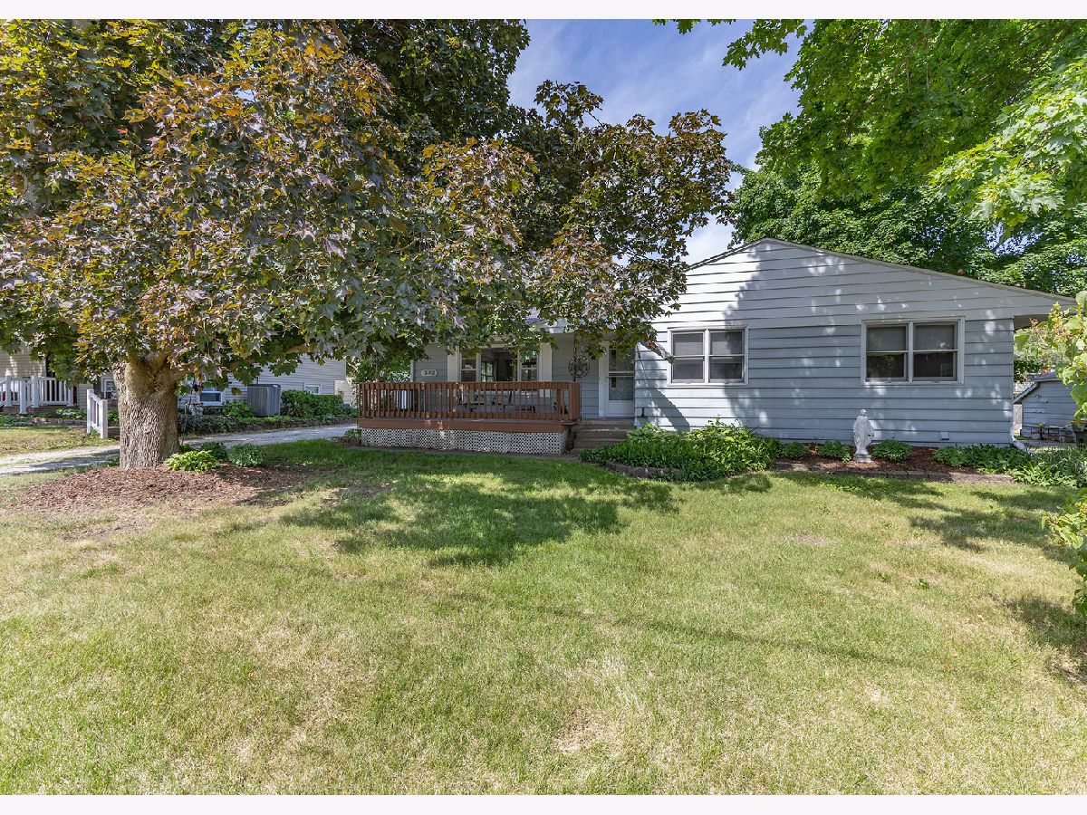 Homes For Sale Thompsons Geneseo Illinois, 335 Chicago Street