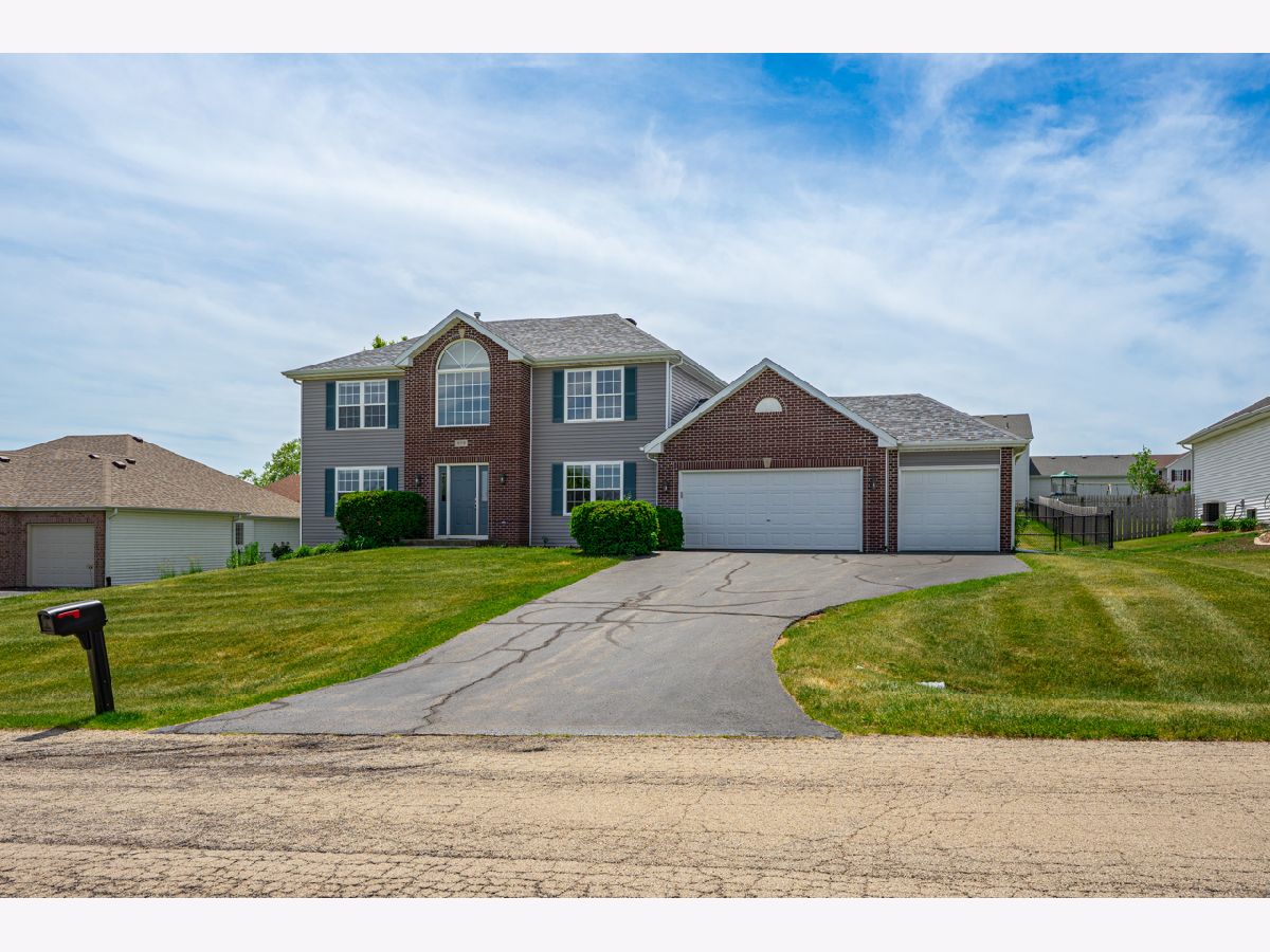  For Sale Roscoe Illinois, 676 Elberon Way