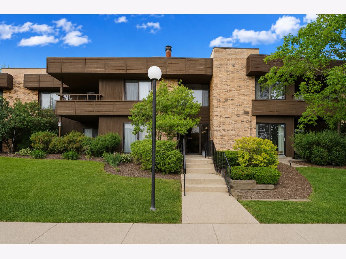  For Sale Palatine Illinois, 1365 Sterling Avenue