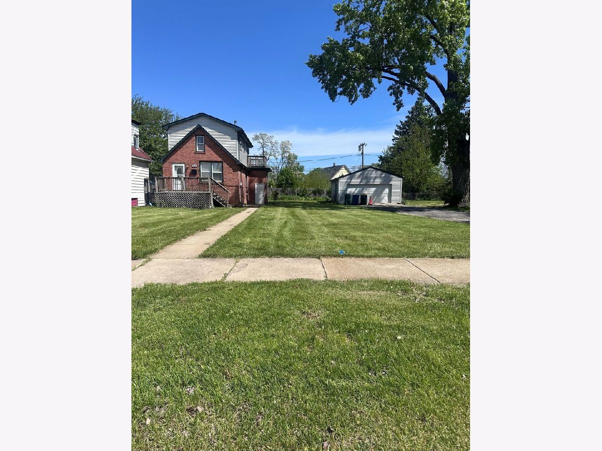  For Sale Phoenix Illinois, 526 154th Place