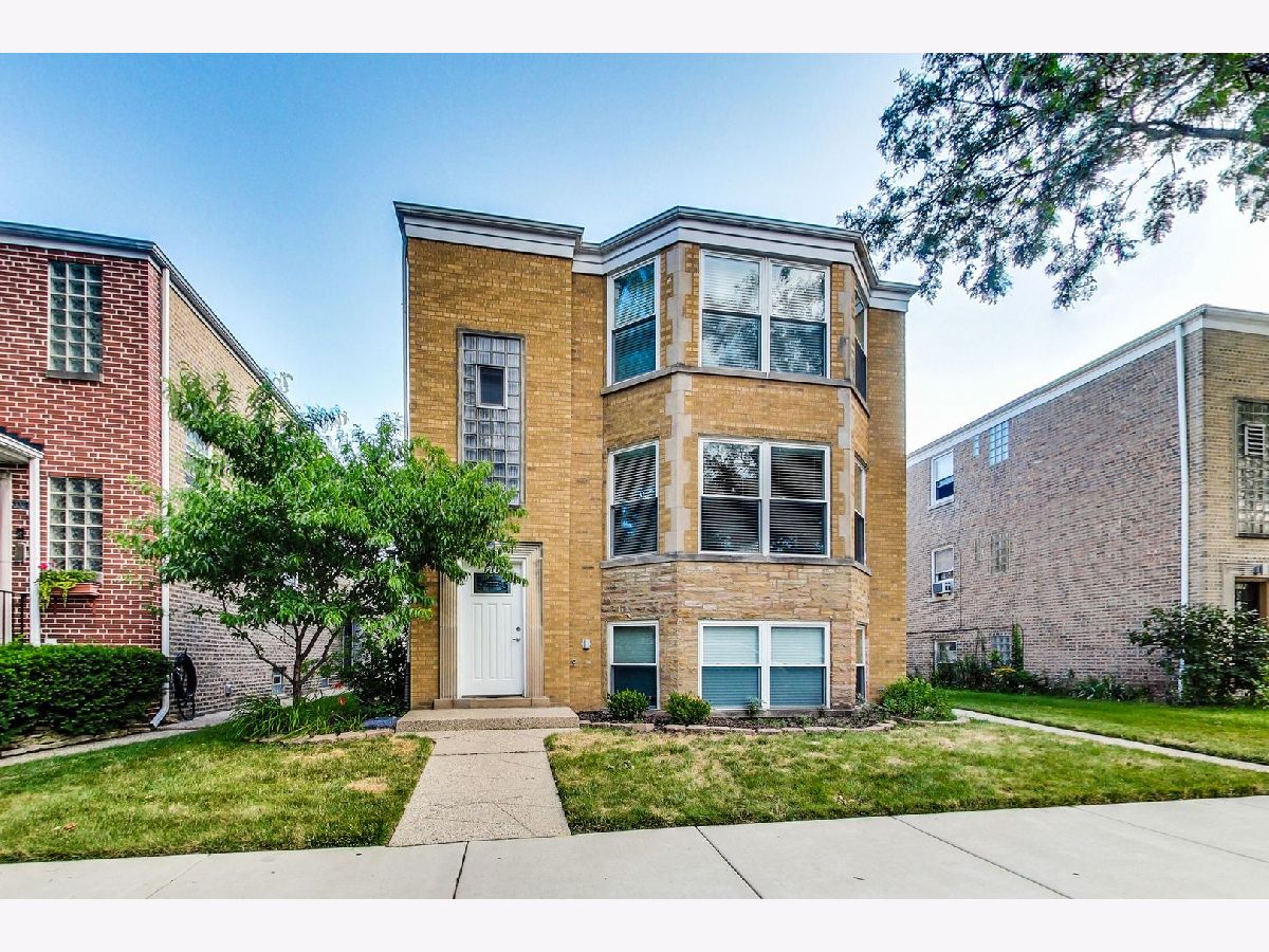  Sold Chicago Illinois, 2734 Farragut