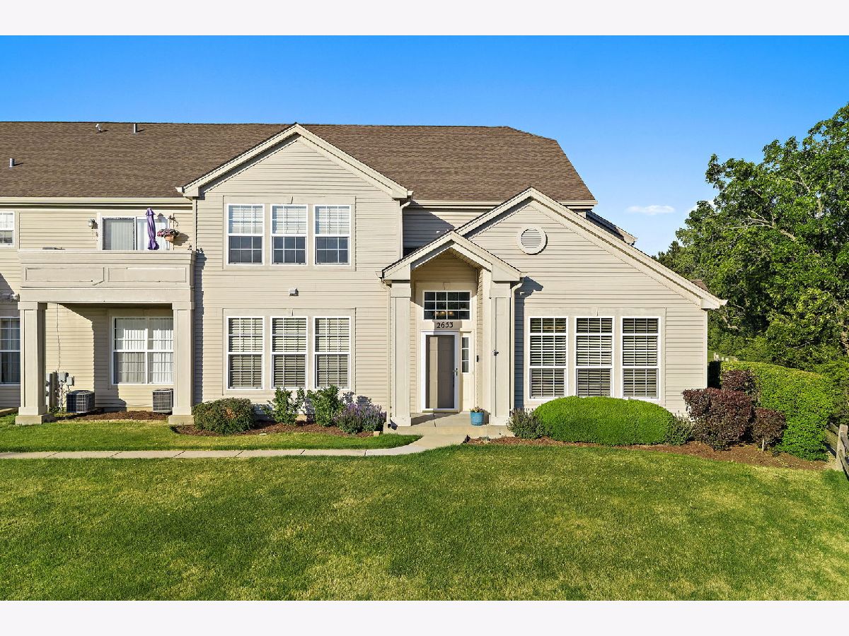  For Sale West Dundee Illinois, 2653 Maple Circle