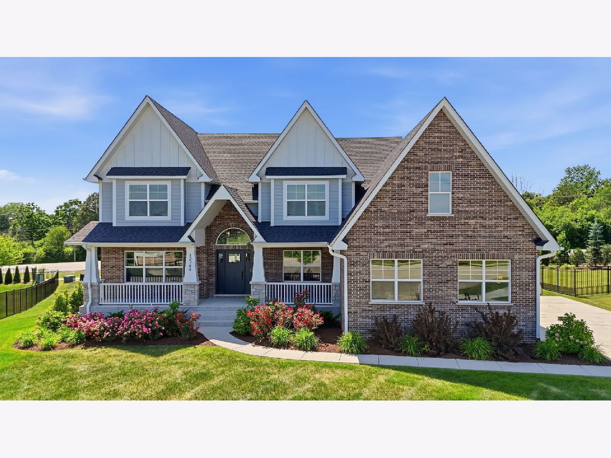  For Sale Lemont Illinois, 12744 Caruso Court