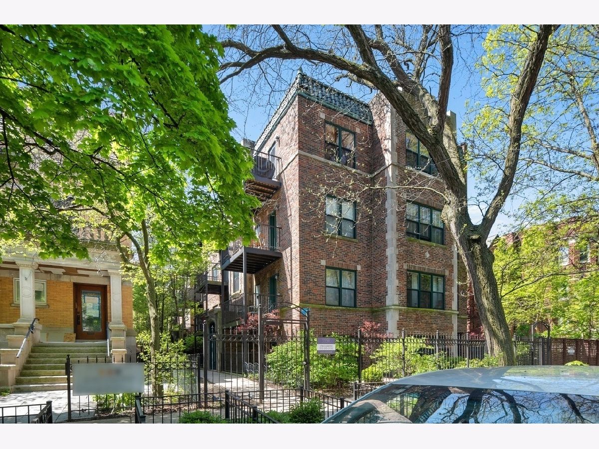  Rented Chicago Illinois, 625 Arlington