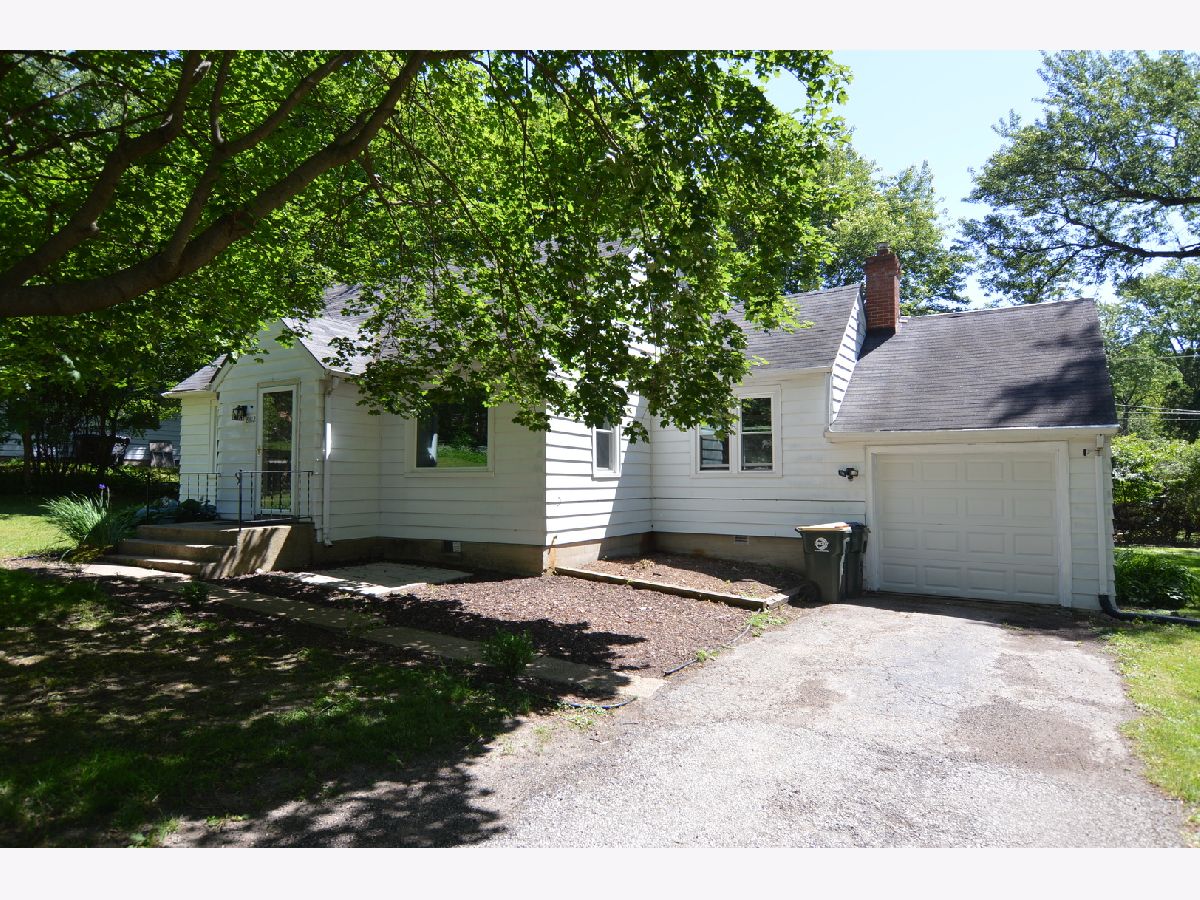  For Sale Cary Illinois, 8412 Wium Street