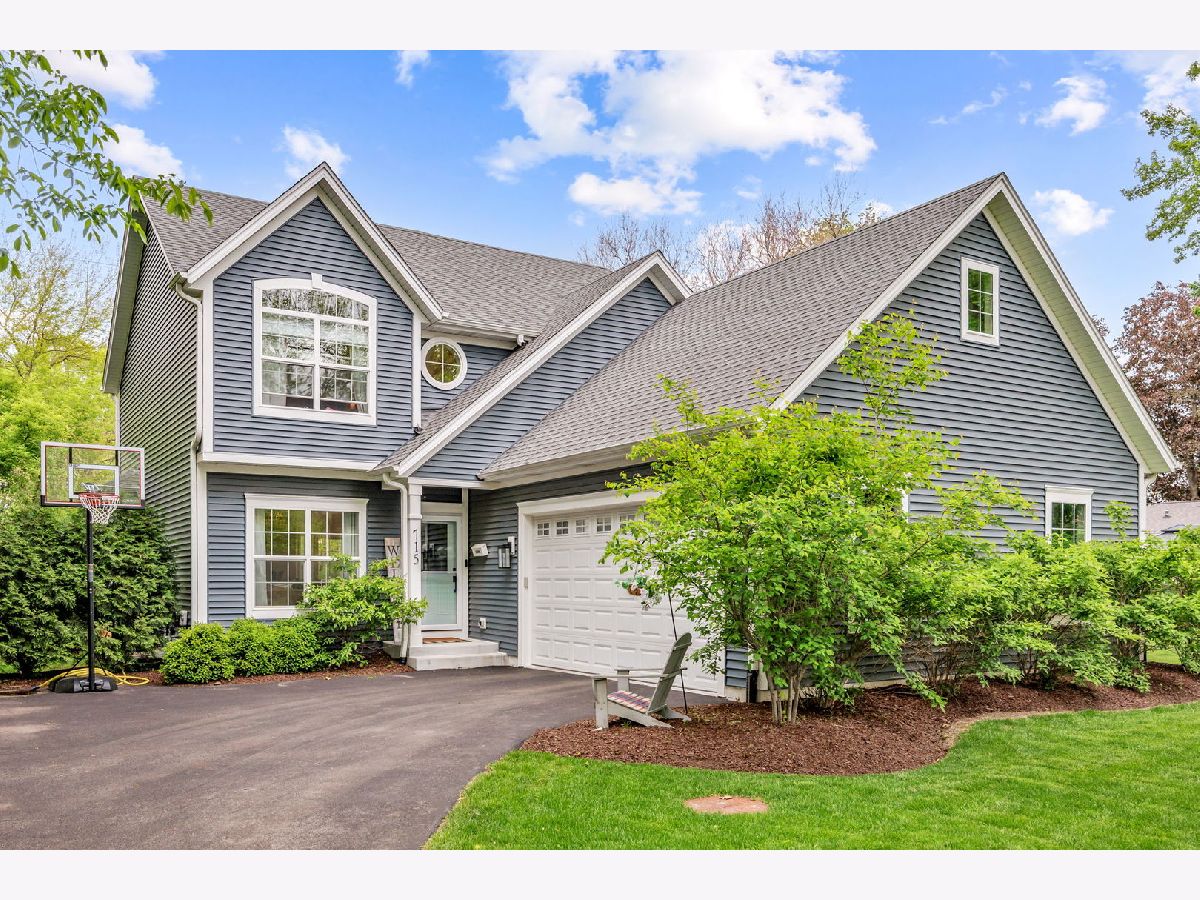  For Sale Geneva Illinois, 715 Oakwood Drive