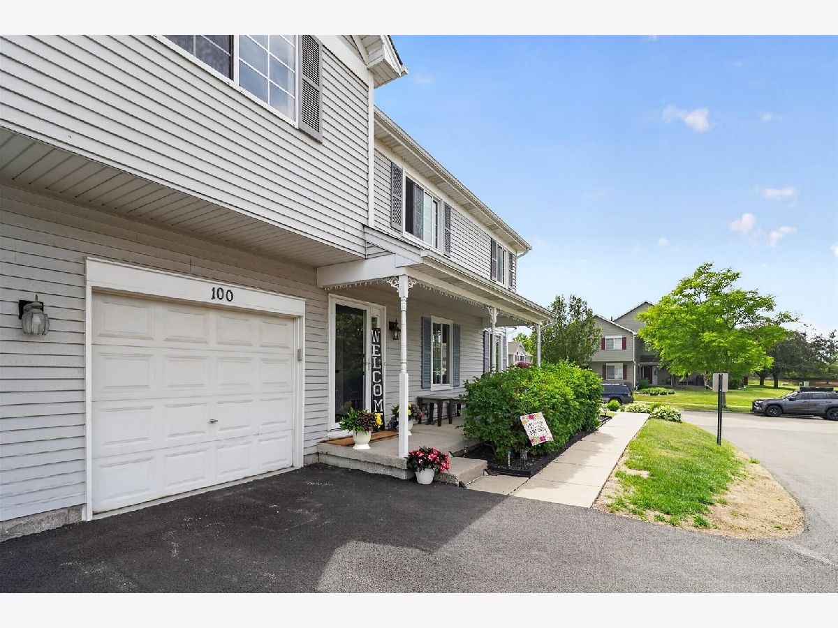  For Sale Lake In The Hills Illinois, 100 Village Creek Drive
