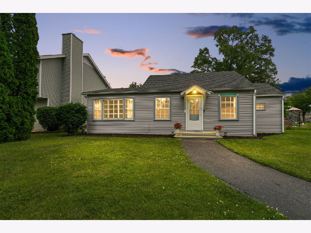  For Sale Lake Villa Illinois, 36889 Oakwood Drive