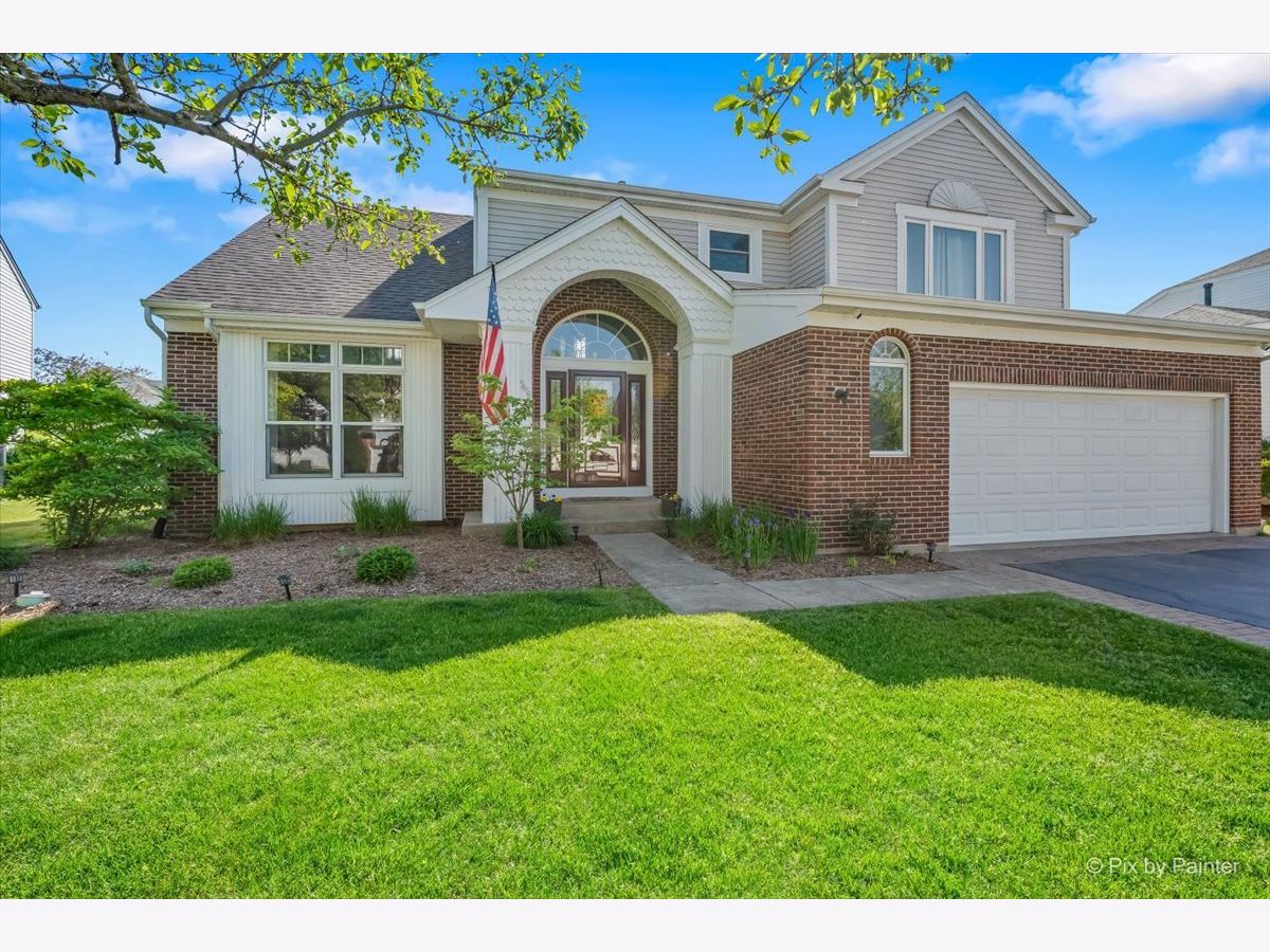  For Sale Lake In The Hills Illinois, 5418 Crossview Lane