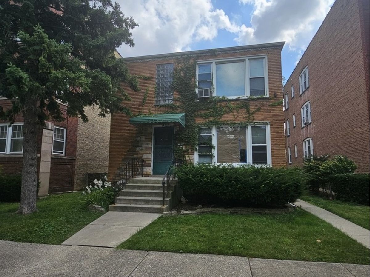  For Rent Skokie Illinois, 4933 Louise