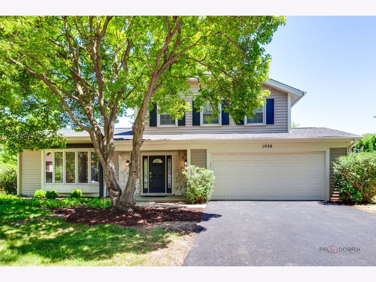 Homes For Sale Greentree Libertyville Illinois, 1030 Lilac Court