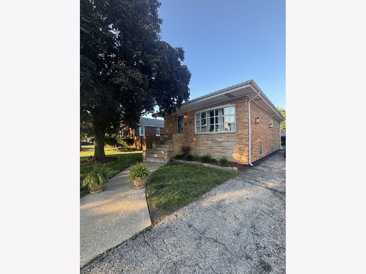  For Rent Brookfield Illinois, 4605 Prairie