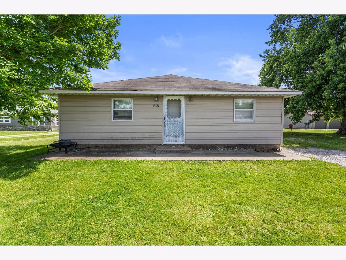  For Sale Tolono Illinois, 401 Woodworth Drive