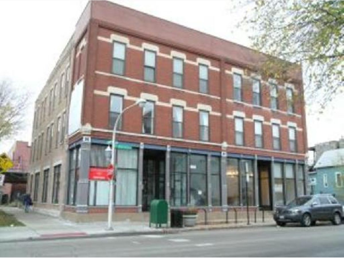  Rented Chicago Illinois, 3055 Sheffield
