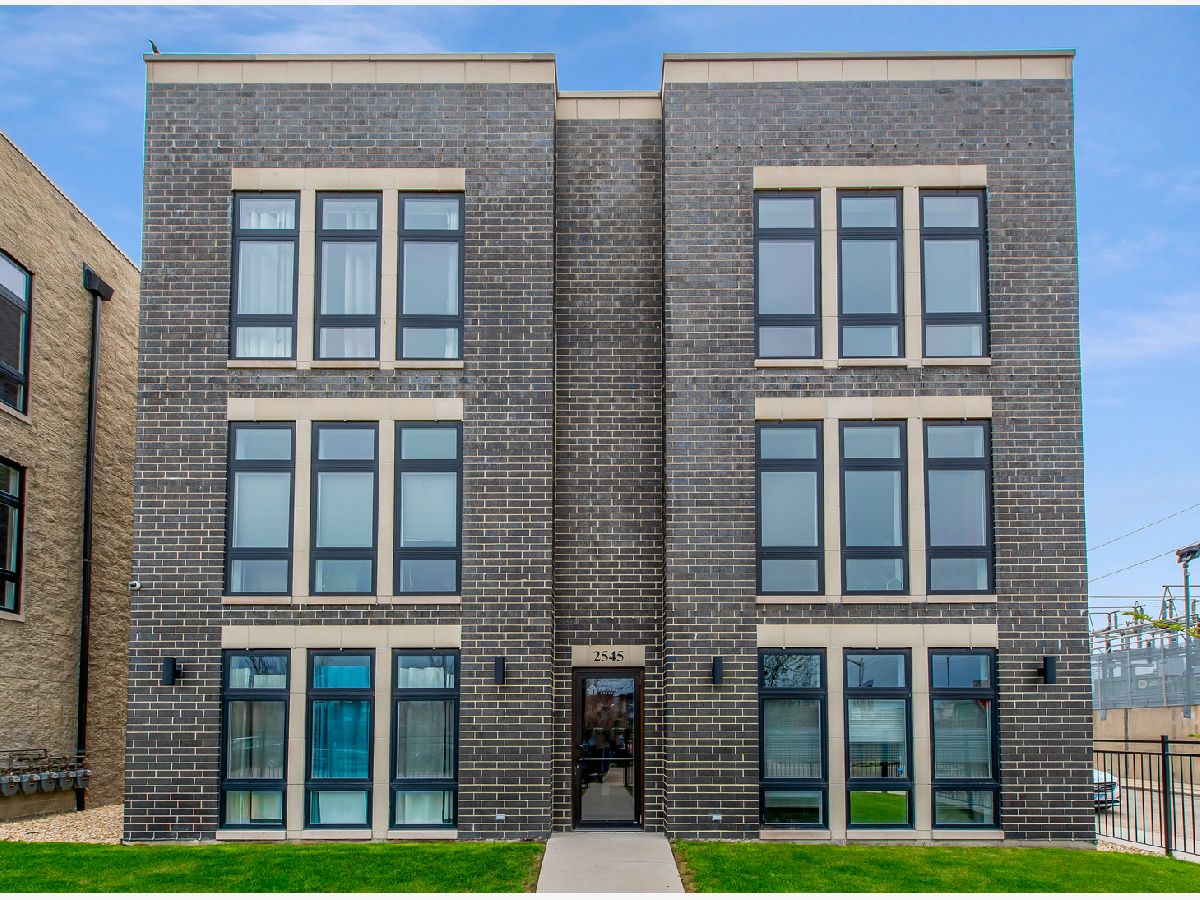  Rented Chicago Illinois, 2545 Congress