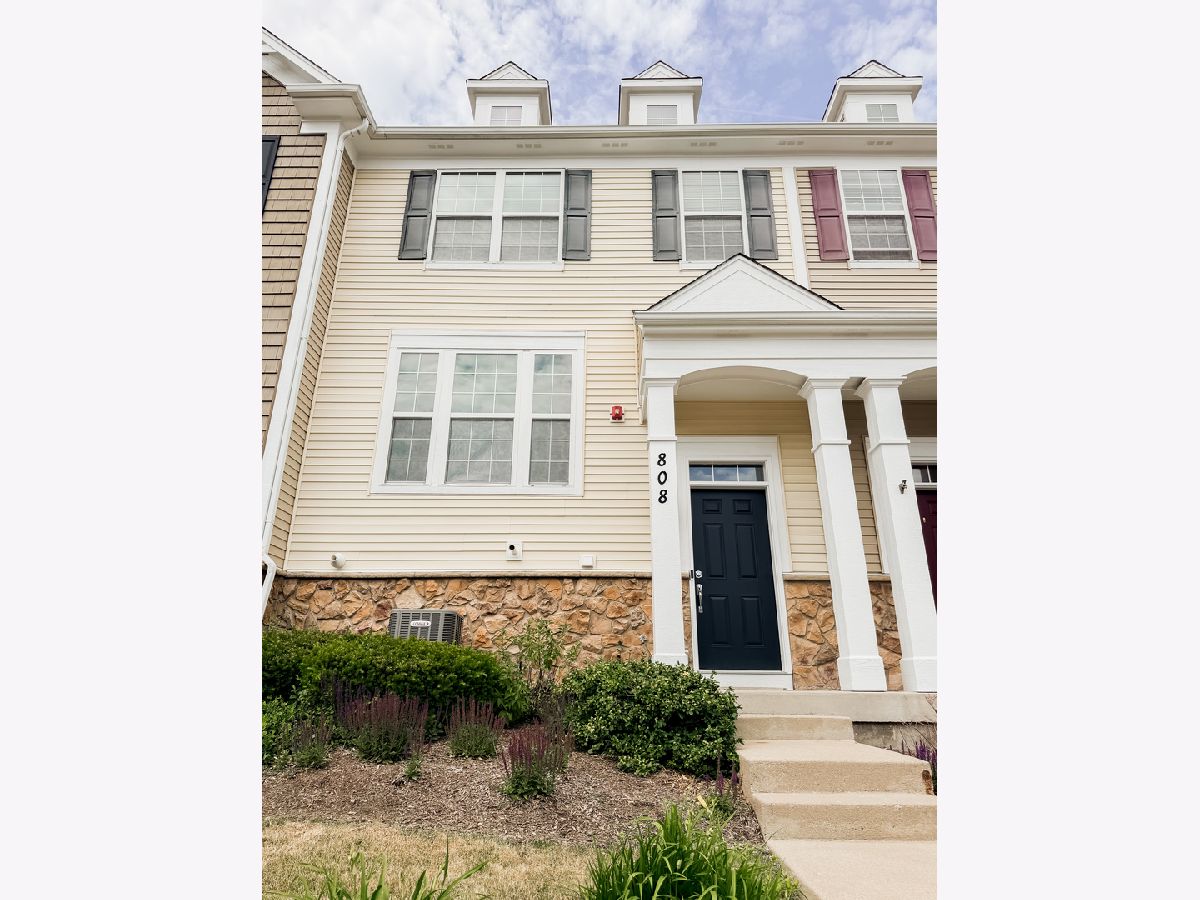  For Sale Arlington Heights Illinois, 808 Wing Street