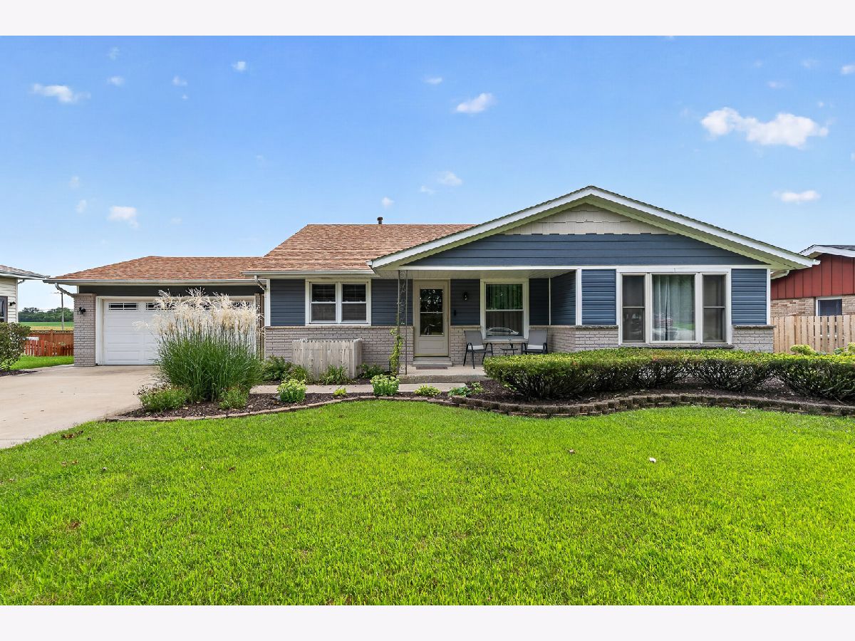  Sold Peotone Illinois, 818 Bonnie