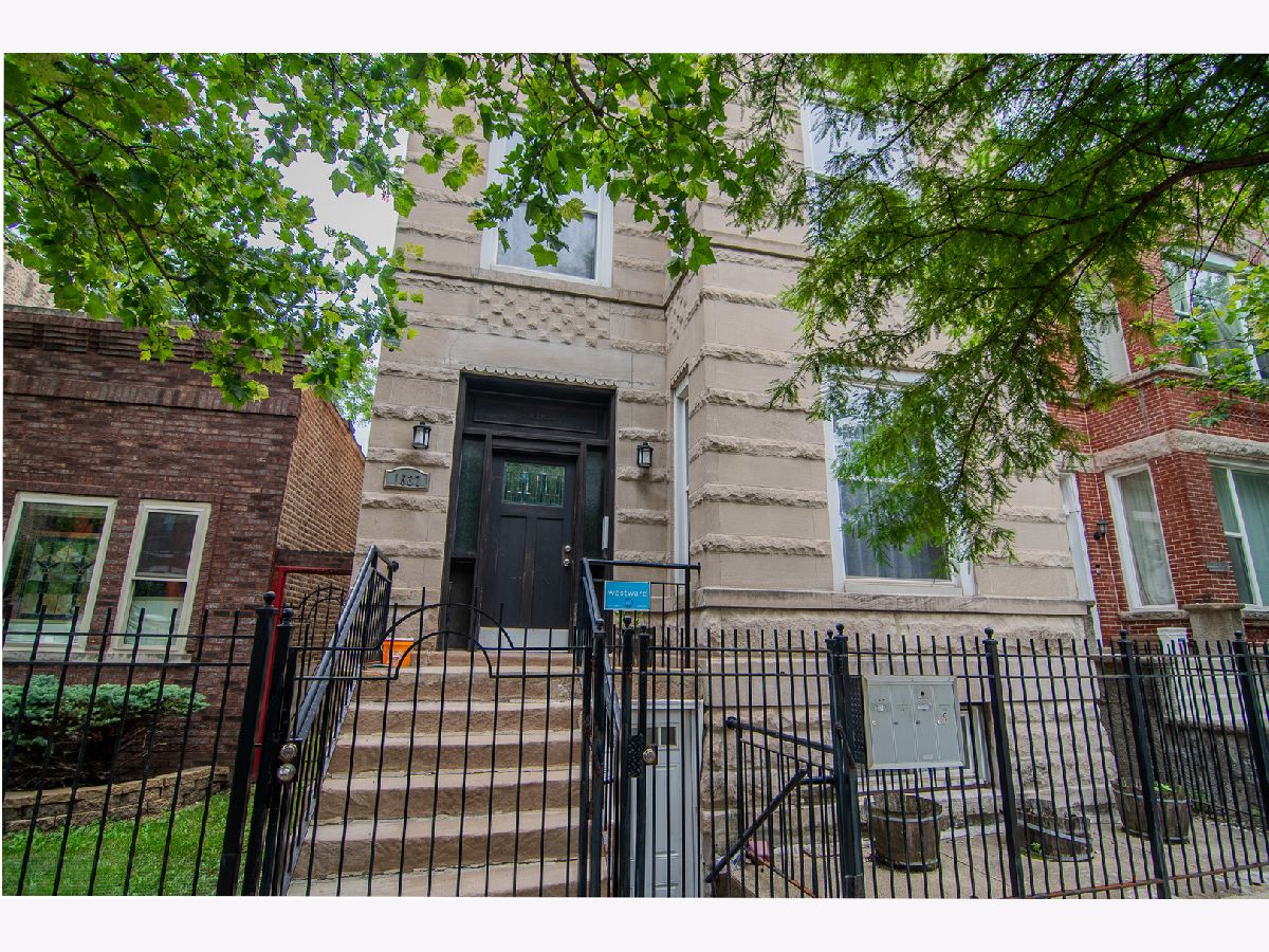  Rented Chicago Illinois, 1537 Rockwell