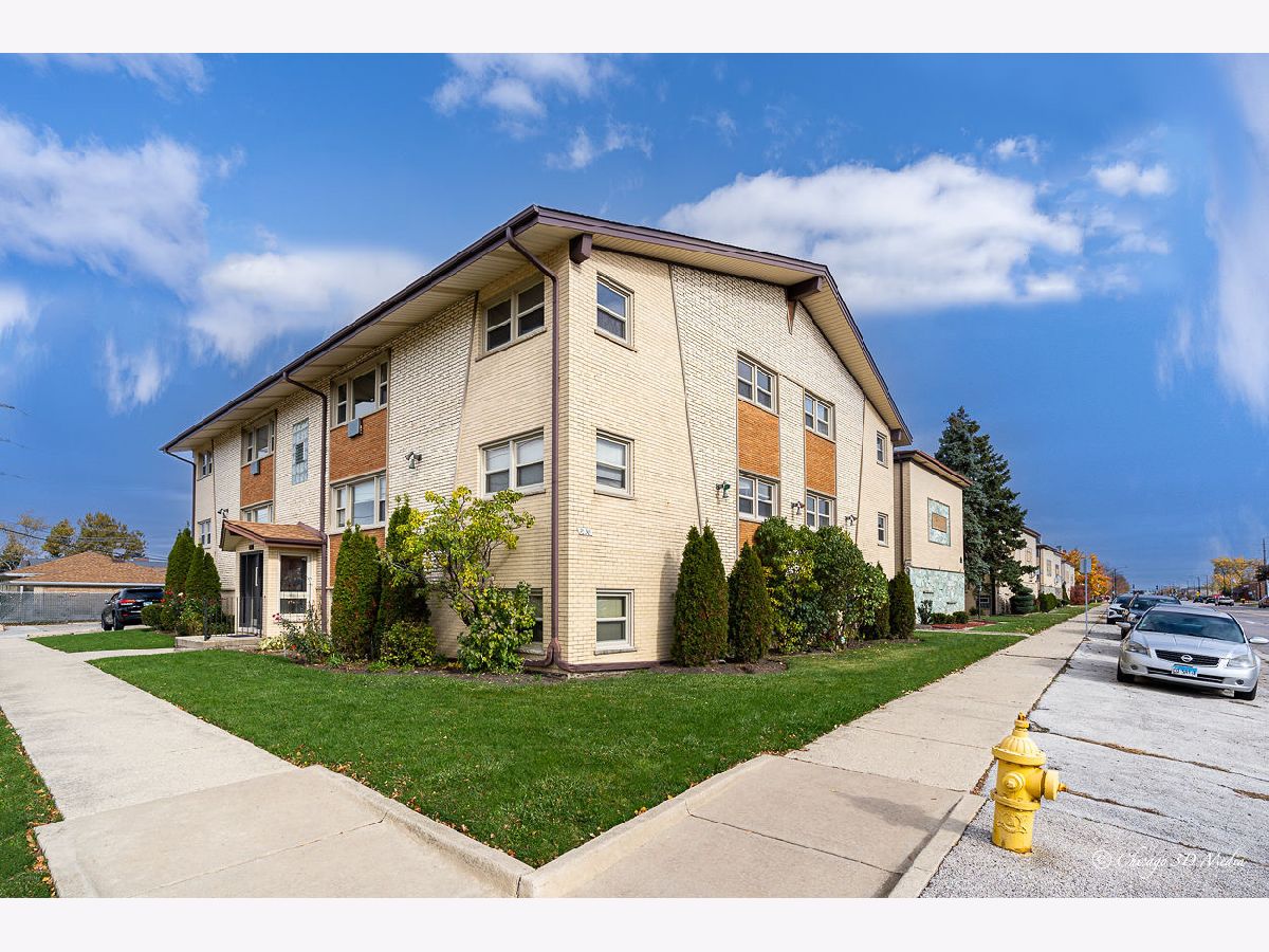 For Rent Harwood Heights Illinois, 4747 Ronald