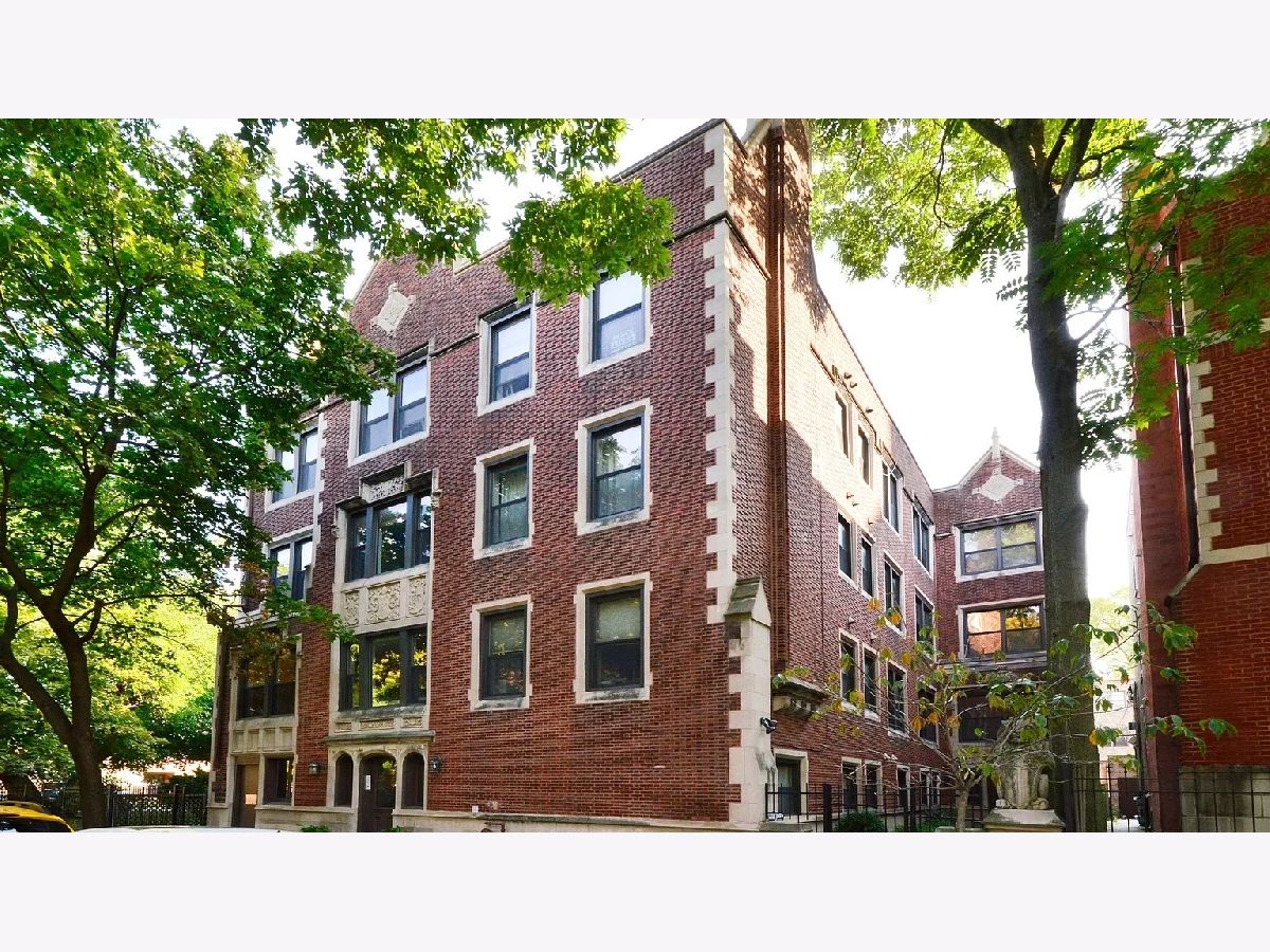  For Sale Chicago Illinois, 6827 Lakewood Avenue